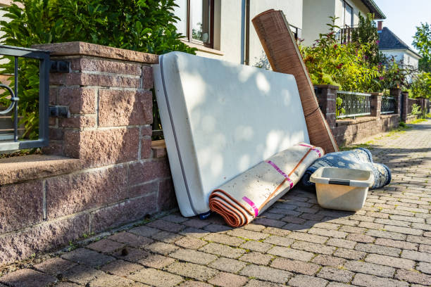Best Yard Cleanup Services  in Roland, IA